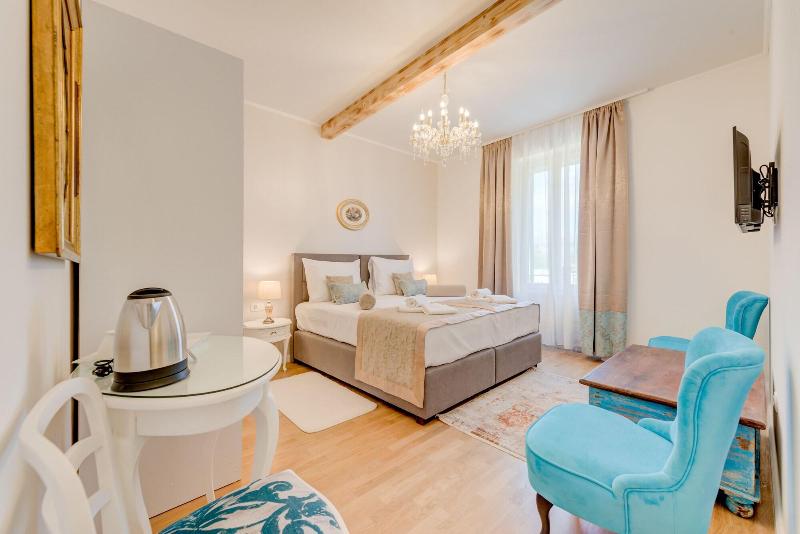 Otel Le Monde Luxury Accommodation