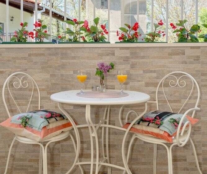 Otel Le Monde Luxury Accommodation