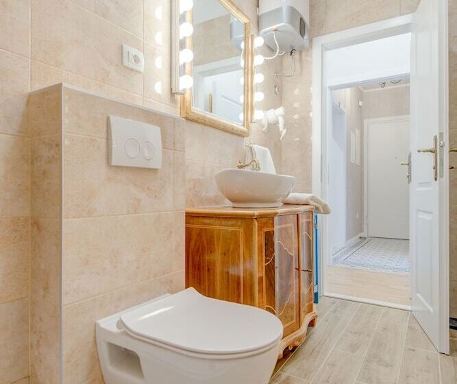 Otel Le Monde Luxury Accommodation