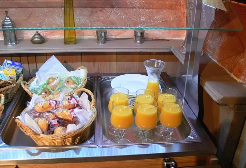 ホテル Le Saint Julien