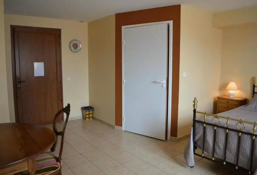 ホテル Restaurant Du Midi