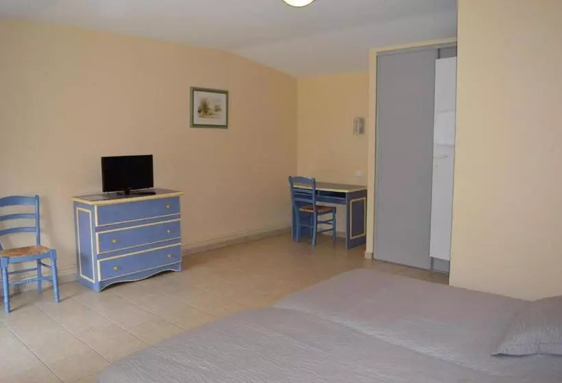 ホテル Restaurant Du Midi