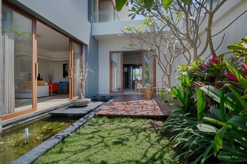 Kutus Kutus Keramas Villa