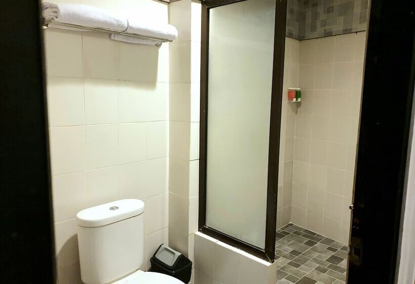 膳宿费 Comfy Room In Piliau Residence