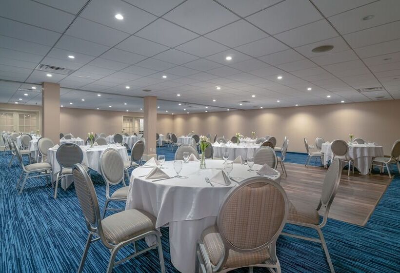 هتل Holiday Inn Cape Cod Hyannis, An Ihg