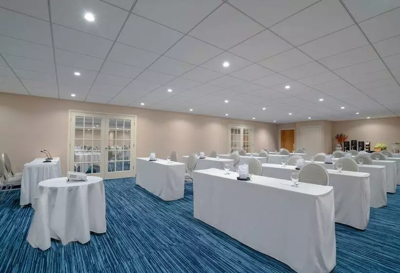 בית מלון כפרי Holiday Inn Cape Cod Hyannis, An Ihg