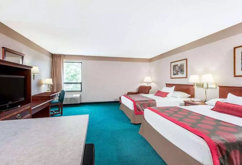 호텔 Ramada By Wyndham Strasburg Dover