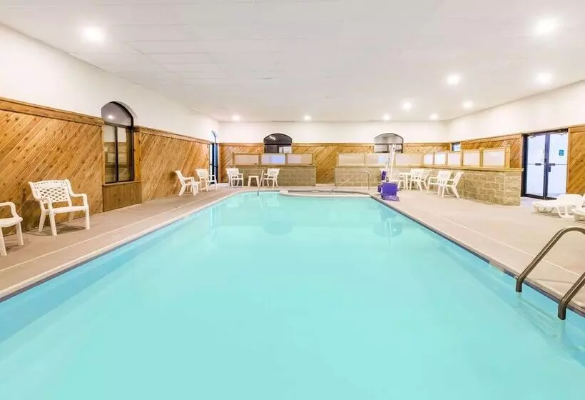 호텔 Ramada By Wyndham Strasburg Dover