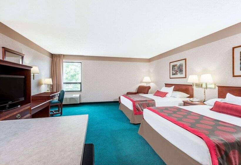 בית מלון כפרי Ramada By Wyndham Strasburg Dover