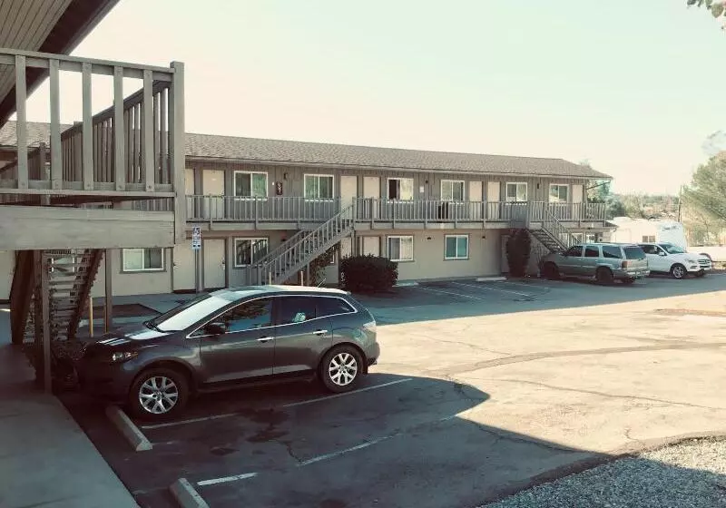 בית מלון כפרי Ramona Valley Inn