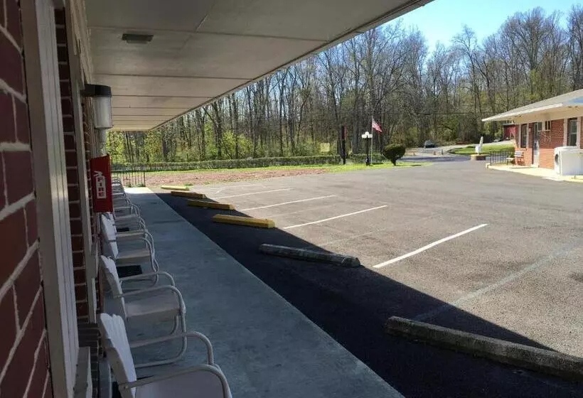 호텔 Red Carpet Inn Gettysburg