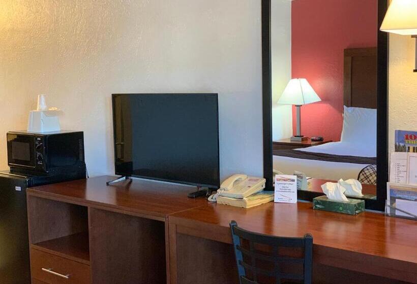 호텔 Red Carpet Inn Medford