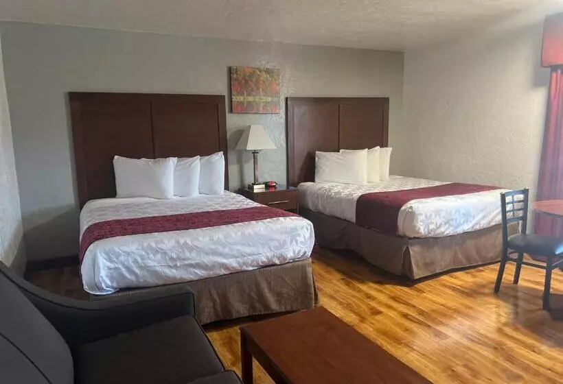 בית מלון כפרי Red Carpet Inn Medford