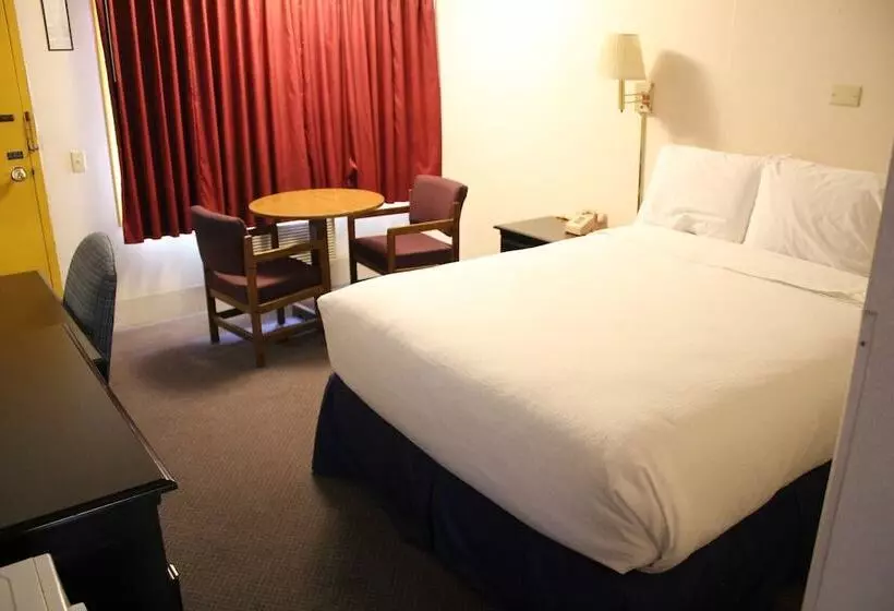 فندق Grapevine Inn