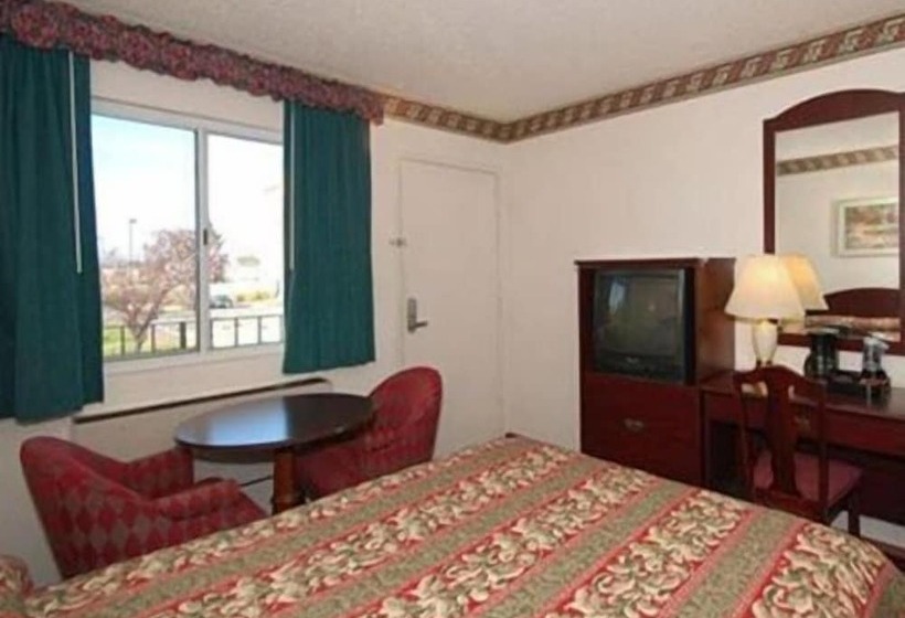 酒店 Rodeway Inn Wine Country