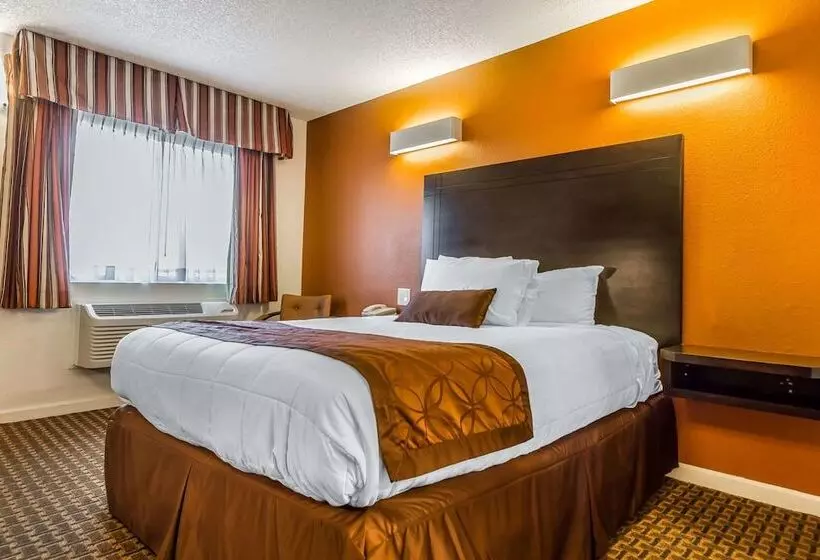 Отель Rodeway Inn Wine Country