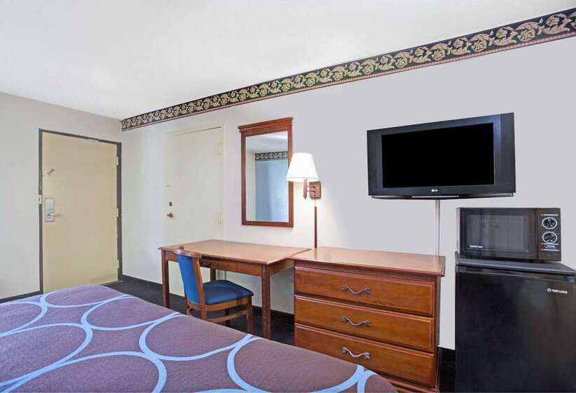 فندق Super 8 By Wyndham Suwanee