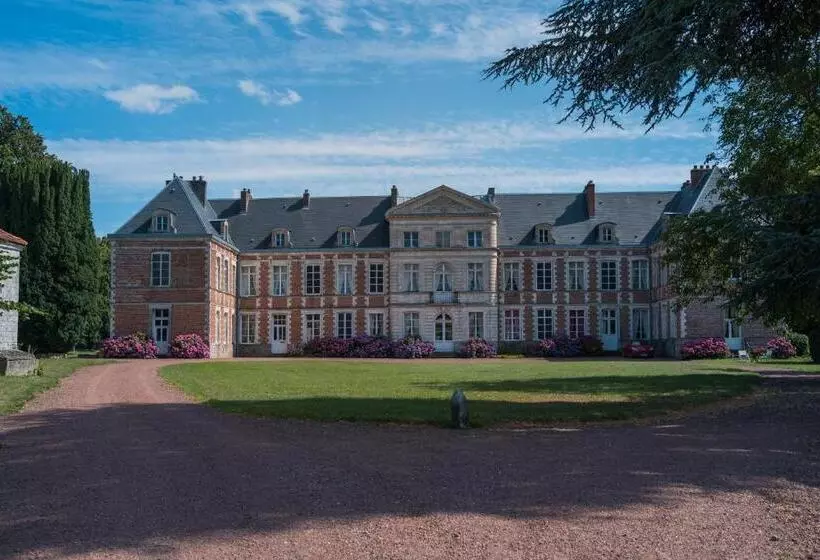 ベッドアンドブレックファースト Chambres D Hôtes & Gîtes Du Château De Grand Rullecourt