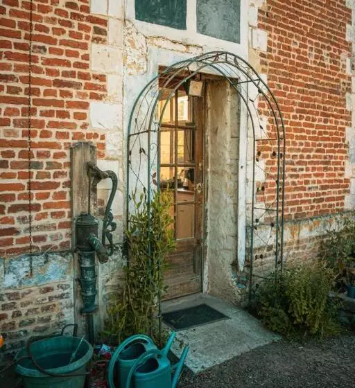 ベッドアンドブレックファースト Chambres D Hôtes & Gîtes Du Château De Grand Rullecourt