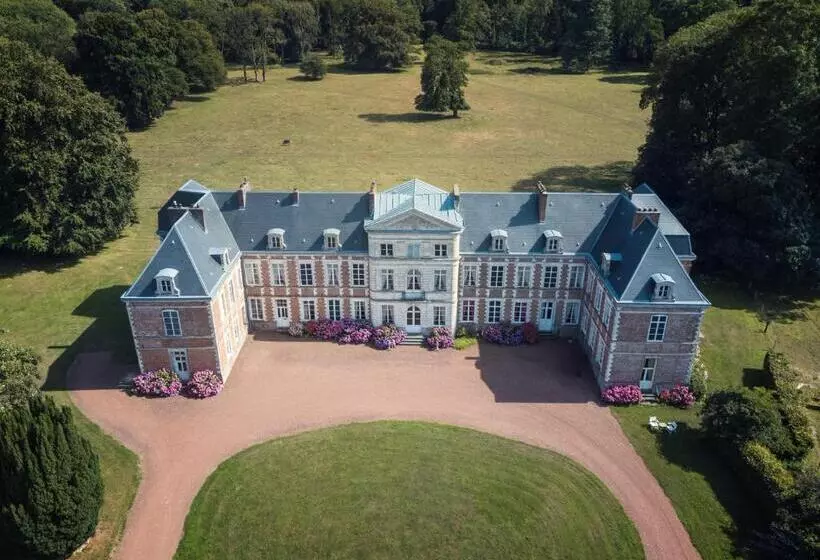 ベッドアンドブレックファースト Chambres D Hôtes & Gîtes Du Château De Grand Rullecourt