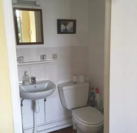 ベッドアンドブレックファースト Chambres D Hôtes & Gîtes Du Château De Grand Rullecourt