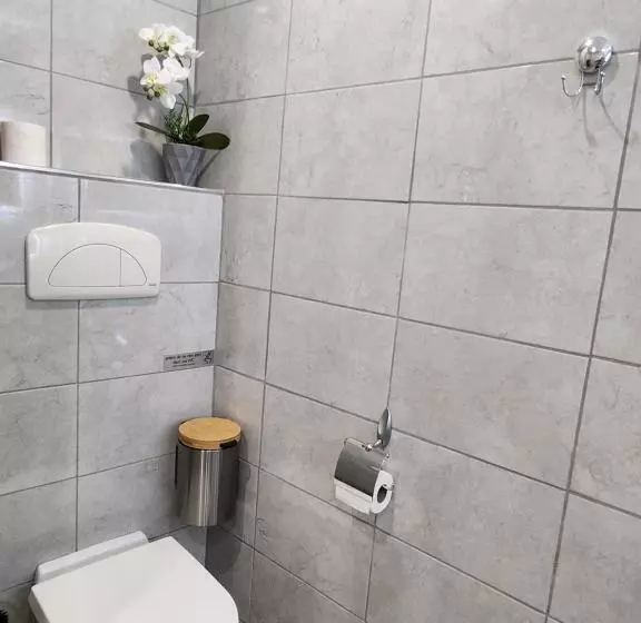 Aamiaismajoitus (B&B) Domaine à L Aise   Piscine Chauffée