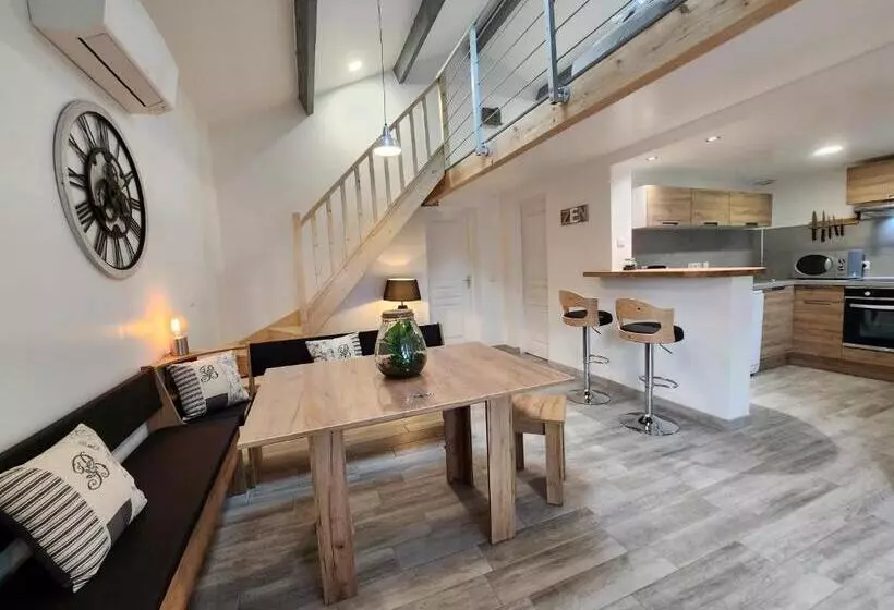 Aamiaismajoitus (B&B) Domaine à L Aise   Piscine Chauffée