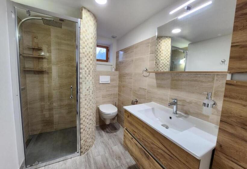 צימר Domaine à L Aise Piscine Chauffée