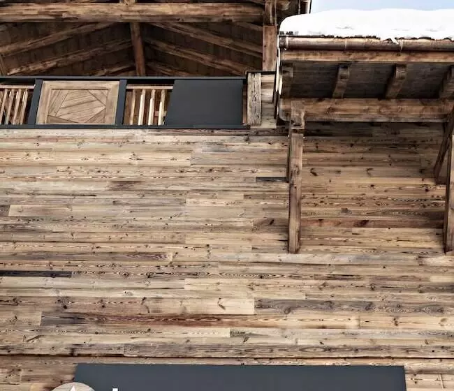 Hotelli Mgm Hôtels & Résidences – Hôtel Les Suites D’alexane