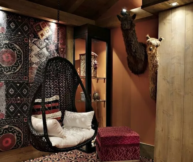 Hotelli Mgm Hôtels & Résidences – Hôtel Les Suites D’alexane