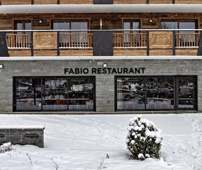 Hotelli Mgm Hôtels & Résidences – Hôtel Les Suites D’alexane