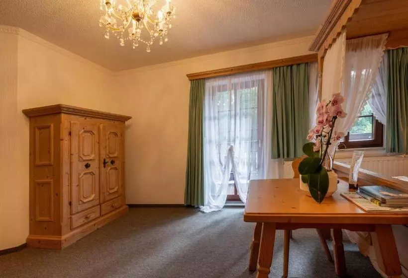 Hotelli Zur Margarethenmühle   Landgasthof Und Wald