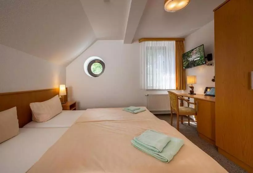 Hotelli Zur Margarethenmühle   Landgasthof Und Wald