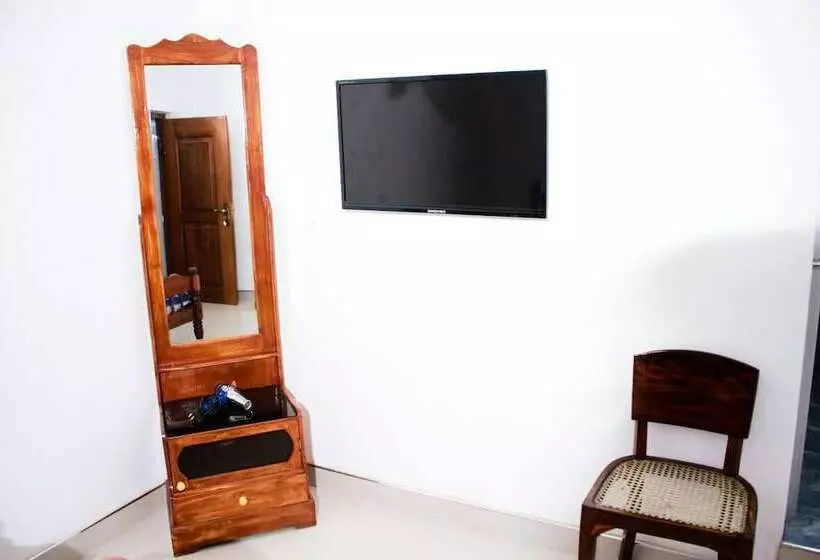 پانسیون Friends Home