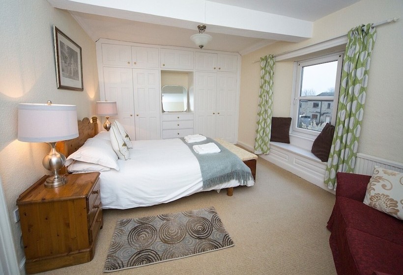 Braistywoods Cottage