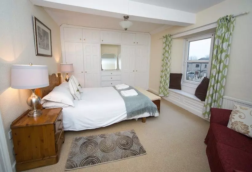 Braistywoods Cottage