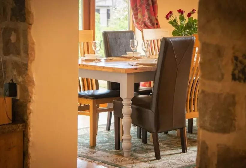 Braistywoods Cottage