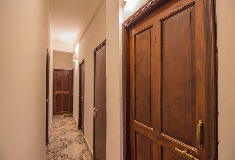 Bright Studio By Oyo Rooms