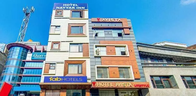 Fabhotel Nayyar Inn