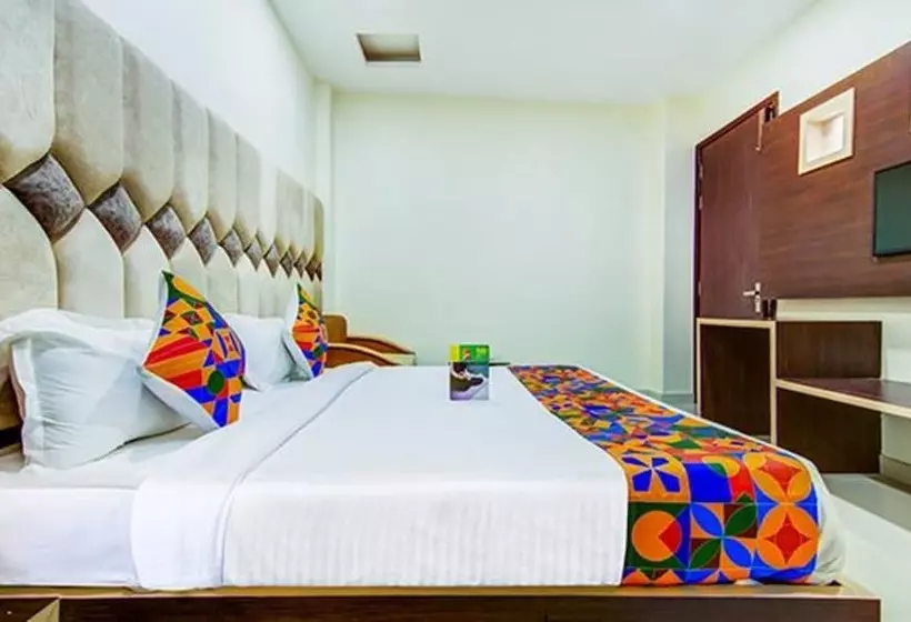 Fabhotel Nayyar Inn
