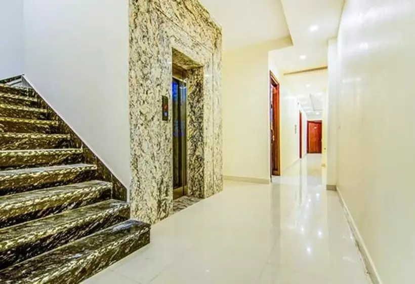 Fabhotel Nayyar Inn