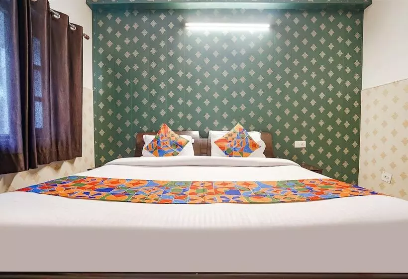 ホテル Fabexpress Raja Palace 300m From Dehradun Railway Station