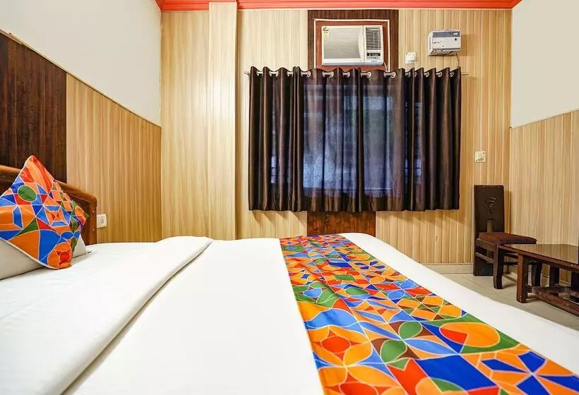 ホテル Fabexpress Raja Palace 300m From Dehradun Railway Station