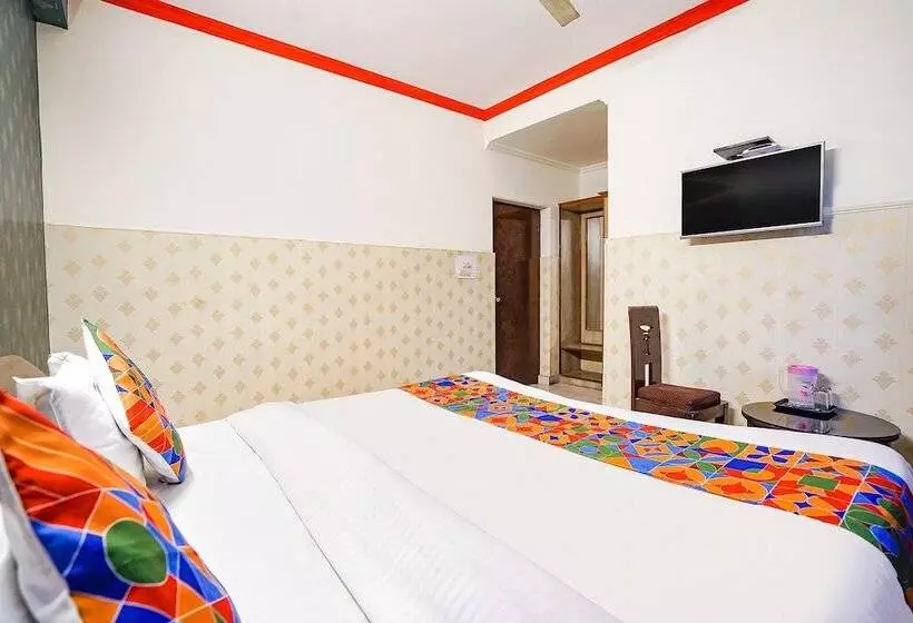 ホテル Fabexpress Raja Palace 300m From Dehradun Railway Station
