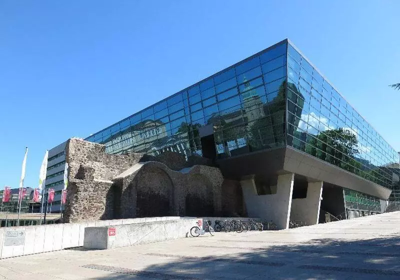 Hotelli Holiday Inn Express   Darmstadt, An Ihg