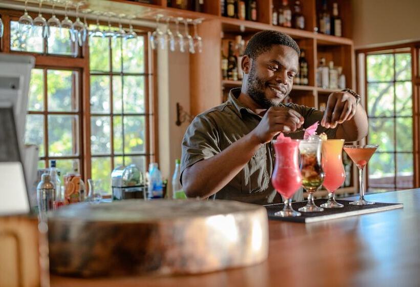 בית מלון כפרי The Reserve Boutique