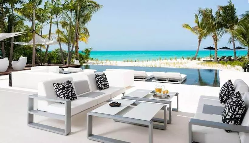 Villa Awa