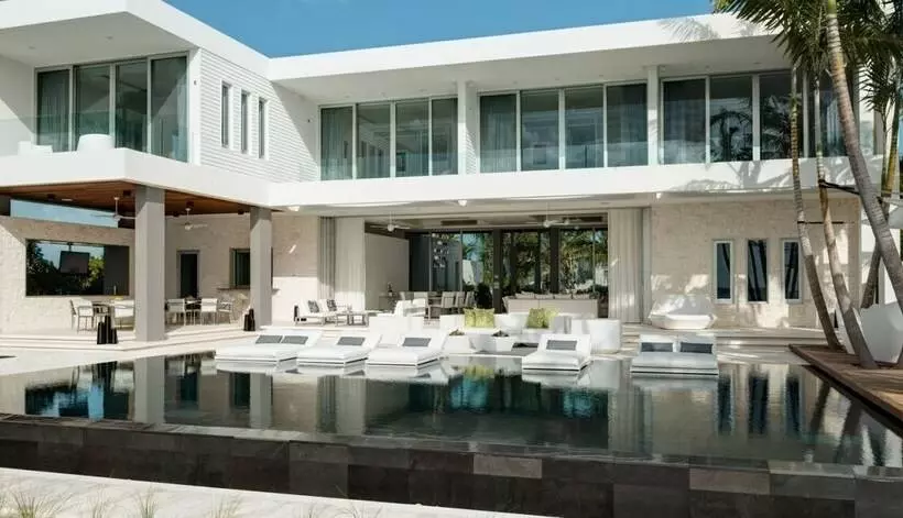Villa Awa