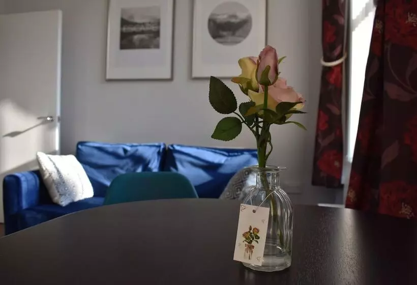 Apartments Argyle Square