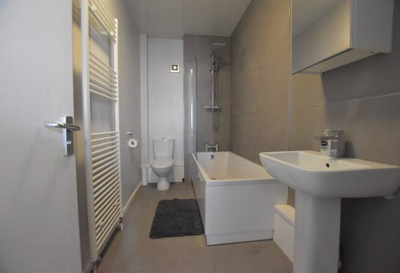 Apartments Argyle Square